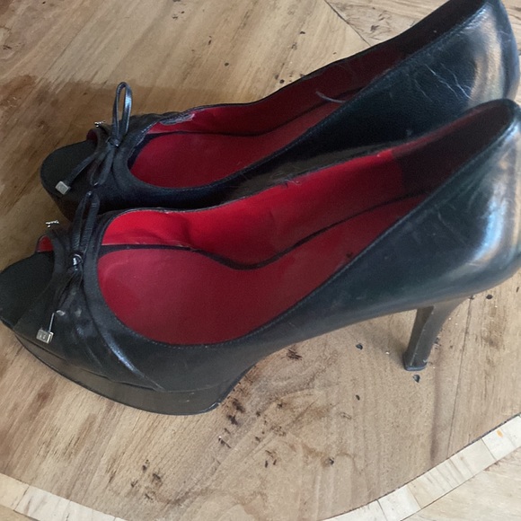 Guess platform pump - Picture 2 of 3